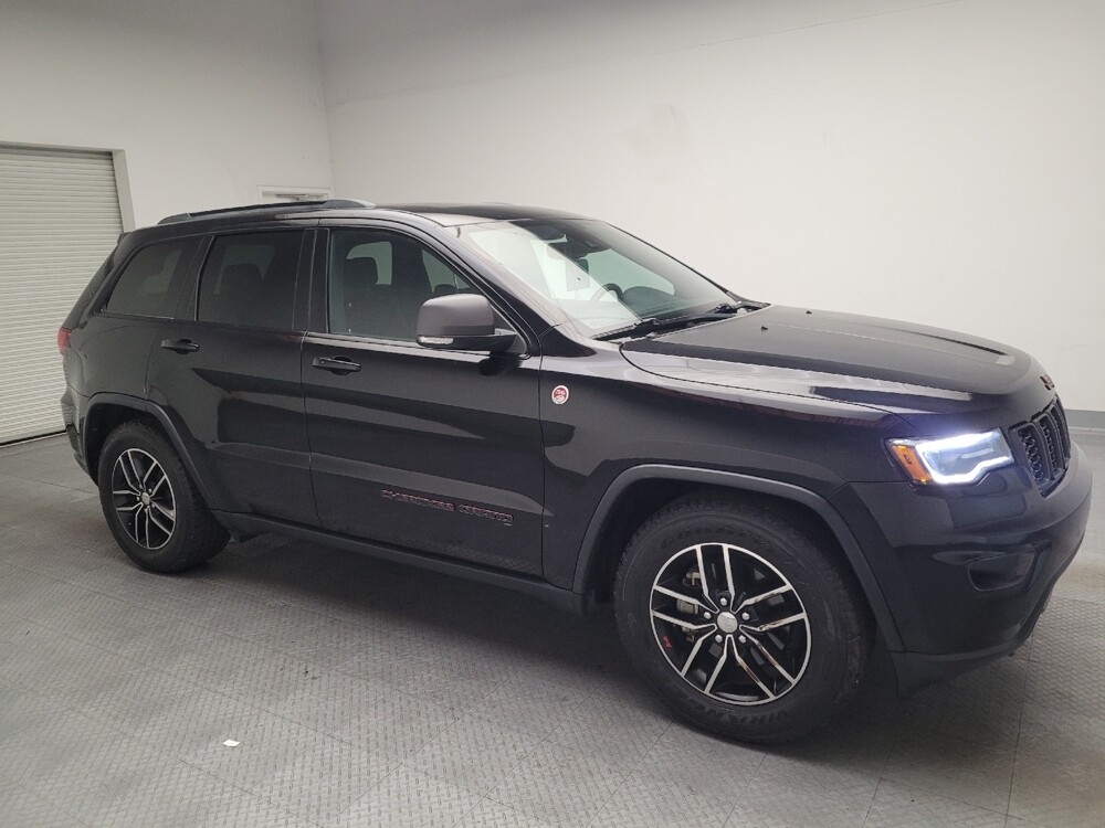 2018 Jeep Grand Cherokee in Downey, CA 90241 - 18136046 11