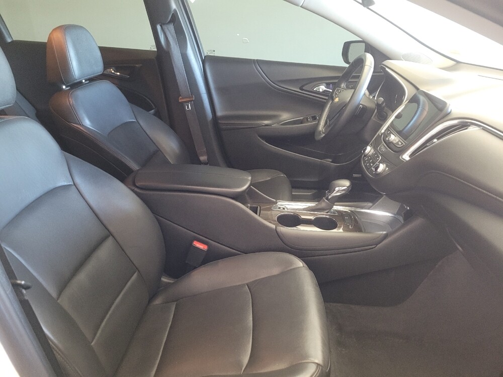 2023 Chevrolet Malibu in Downey, CA 90241 - 18136049 21