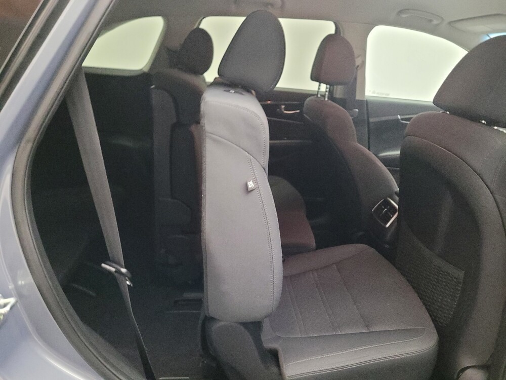 2020 Kia Sorento in Downey, CA 90241 - 18136050 19
