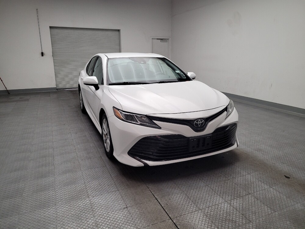 2019 Toyota Camry in Montclair, CA 91763 - 18136056 14