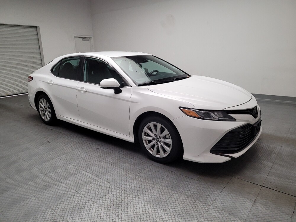 2019 Toyota Camry in Montclair, CA 91763 - 18136056 11