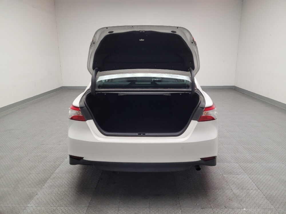 2019 Toyota Camry in Montclair, CA 91763 - 18136056 29