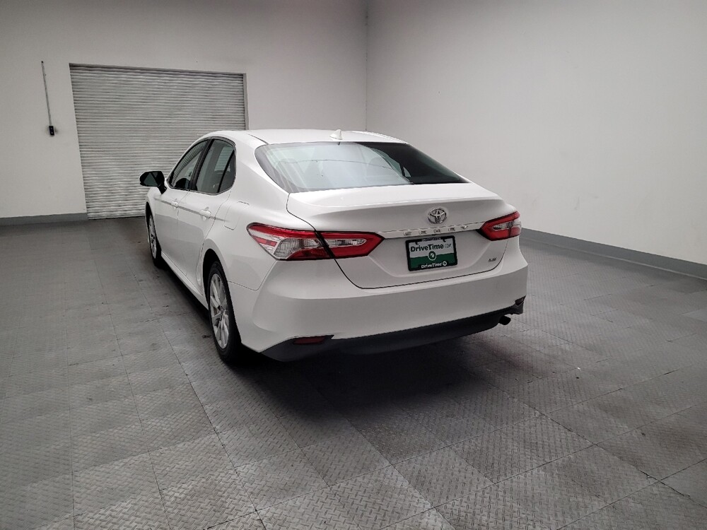 2019 Toyota Camry in Montclair, CA 91763 - 18136056 6