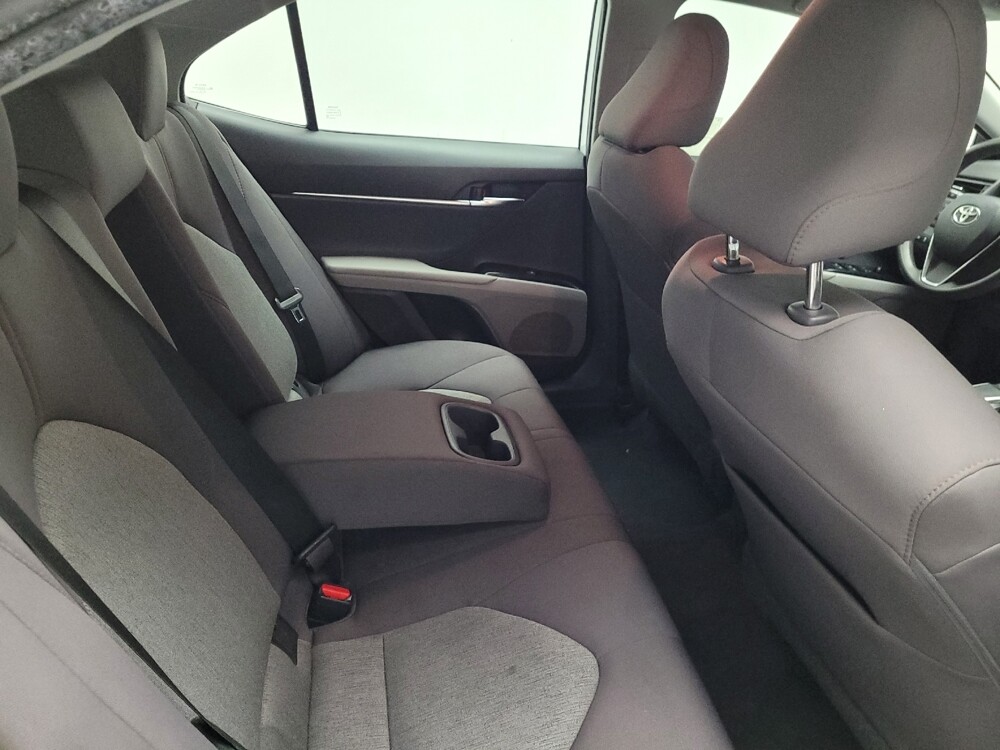 2019 Toyota Camry in Montclair, CA 91763 - 18136056 19