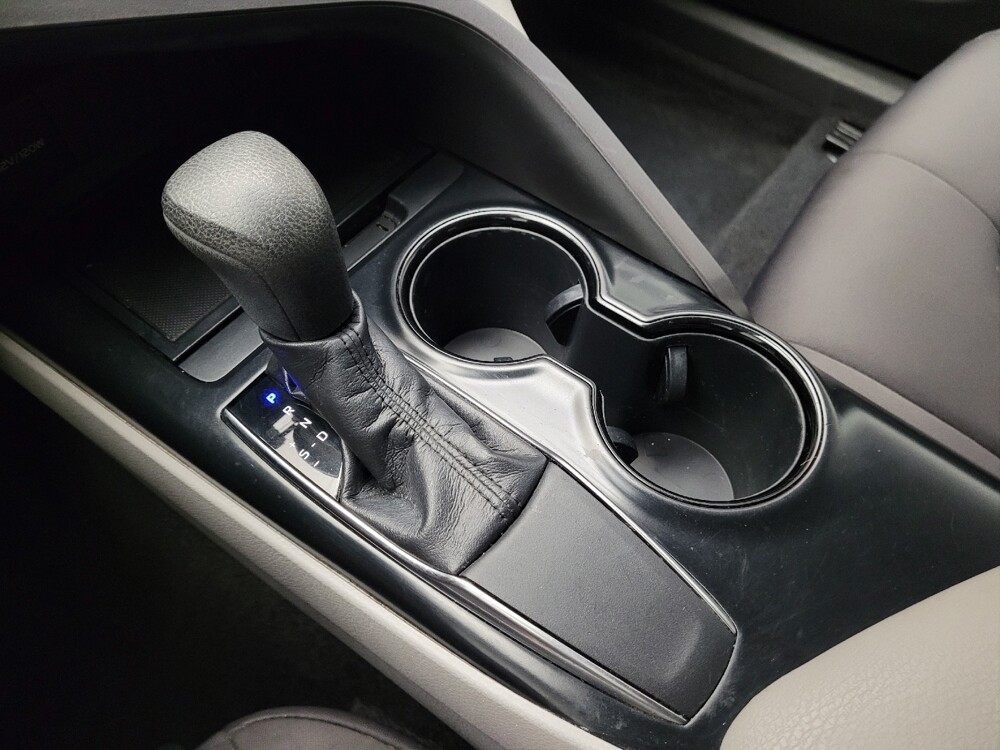 2019 Toyota Camry in Montclair, CA 91763 - 18136056 26