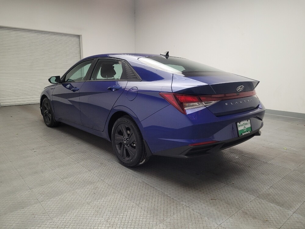 2022 Hyundai Elantra in Downey, CA 90241 - 18136057 5