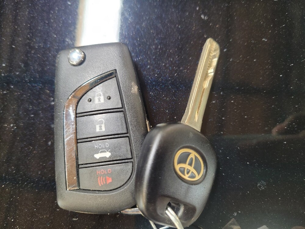 2018 Toyota Camry in Torrance, CA 90504 - 18136058 32