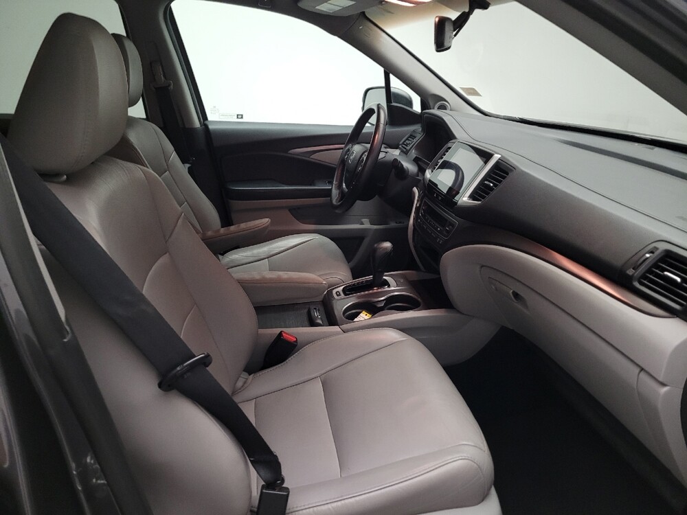 2017 Honda Pilot in Downey, CA 90241 - 18136059 21