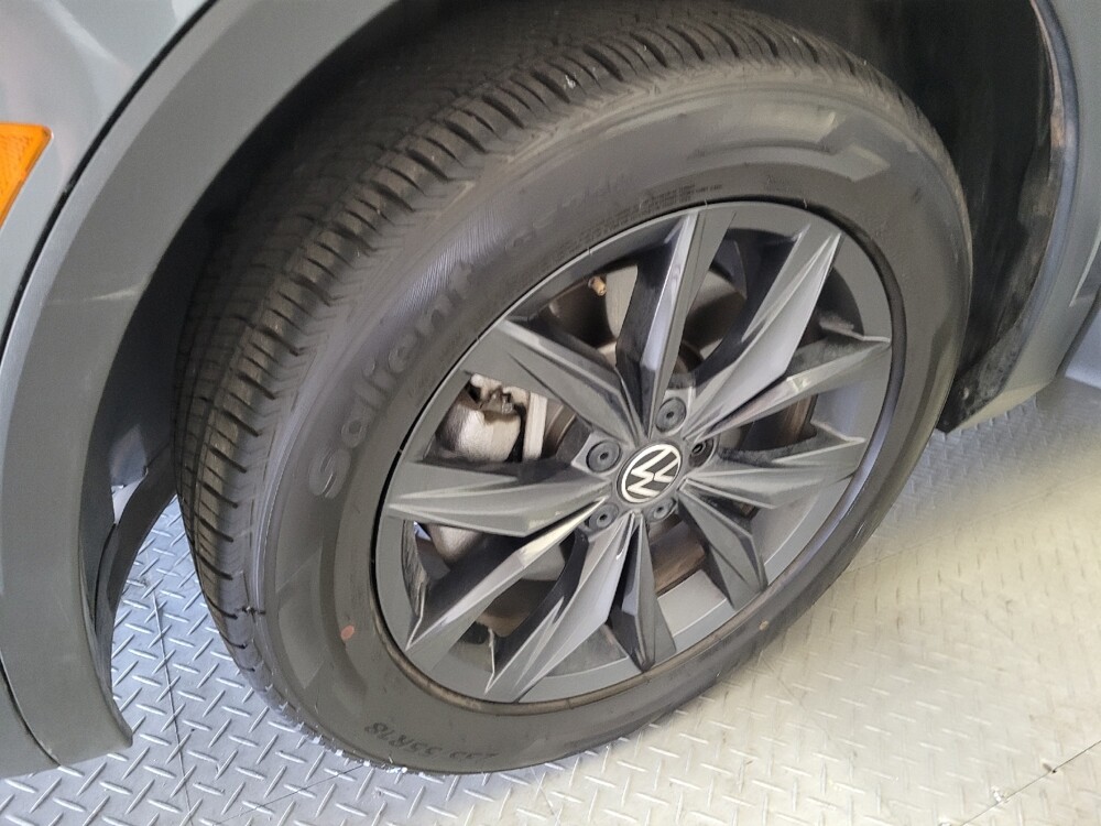 2024 Volkswagen Tiguan in Torrance, CA 90504 - 18136060 31