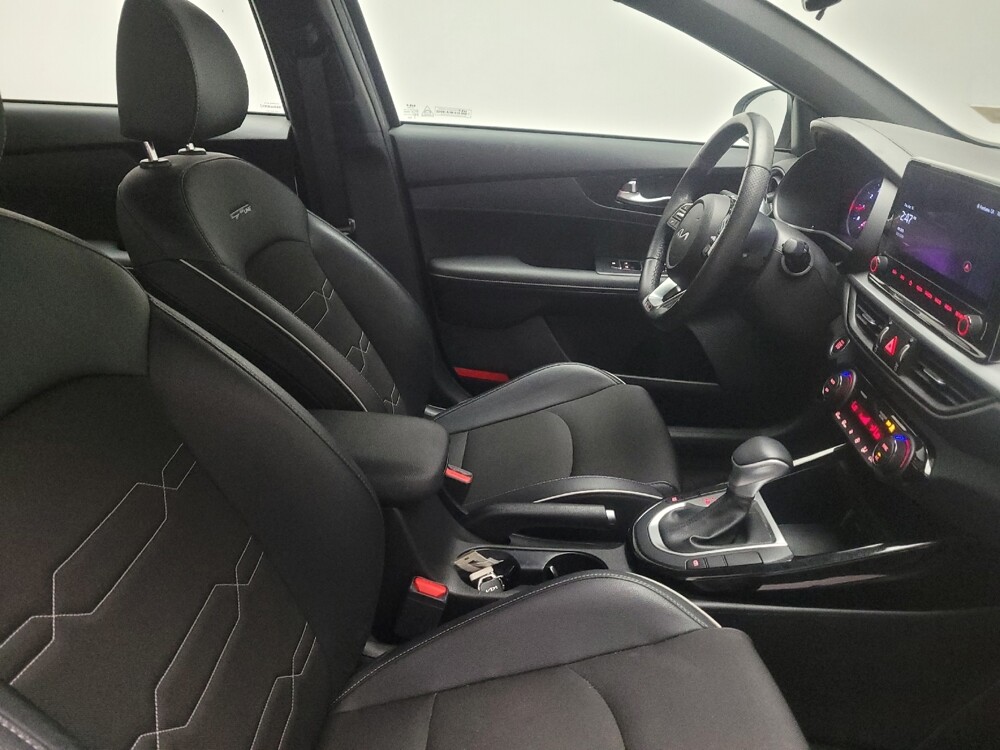 2023 Kia Forte in Fresno, CA 93726 - 18136062 21