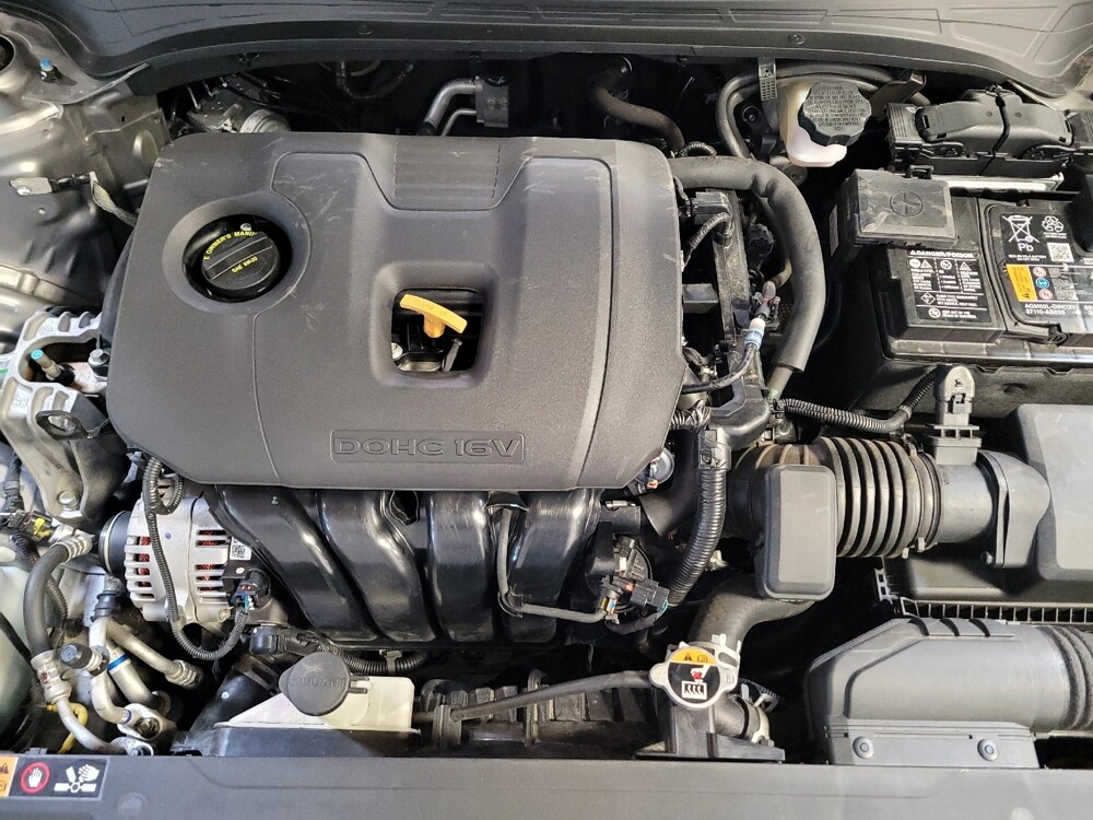 2023 Kia Forte in Fresno, CA 93726 - 18136062 30