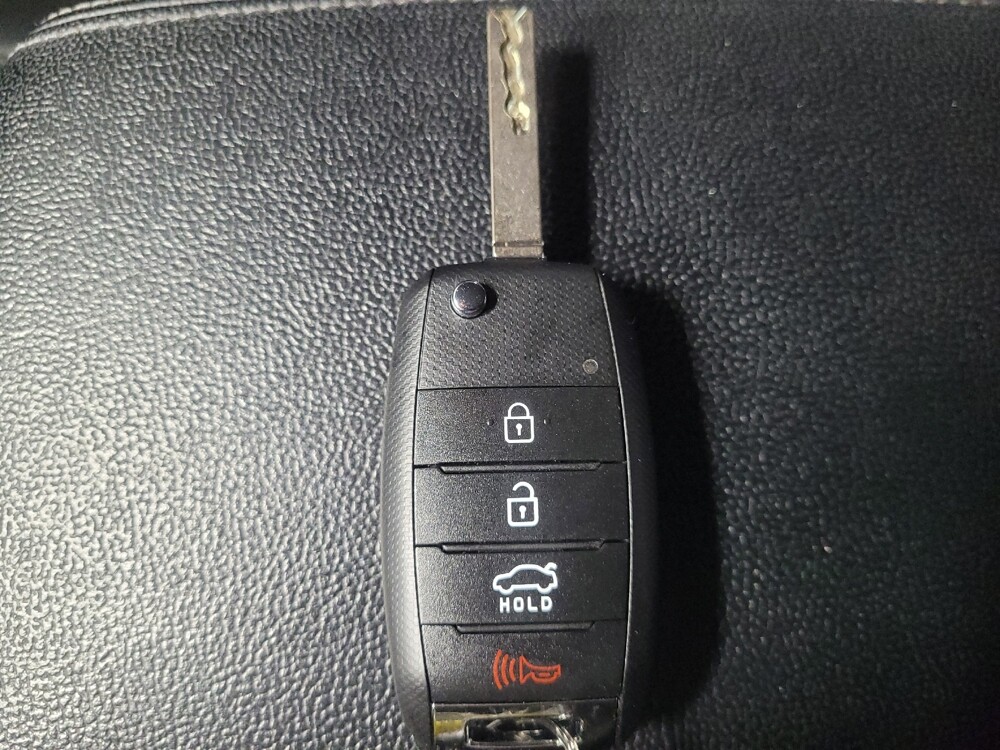 2018 Kia Optima in Birmingham, AL 35215 - 18136074 32