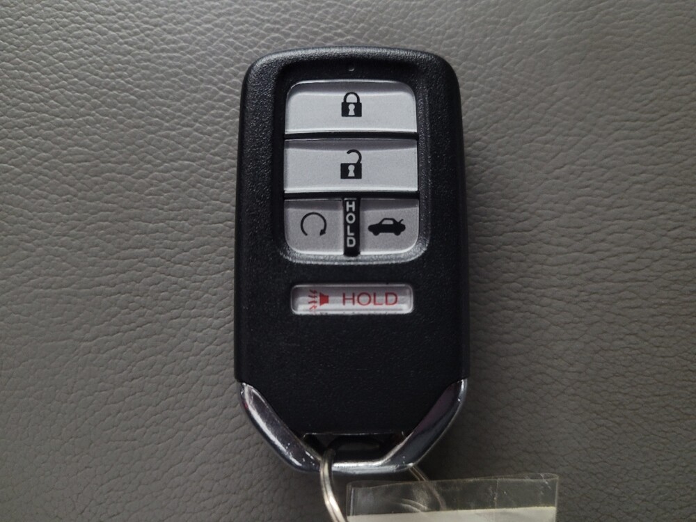 2018 Honda Accord in Conyers, GA 30094 - 18136076 32