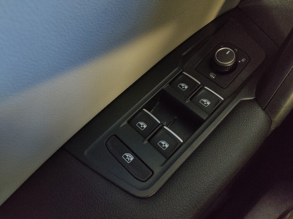 2021 Volkswagen Tiguan in Stone Mountain, GA 30083 - 18136080 27