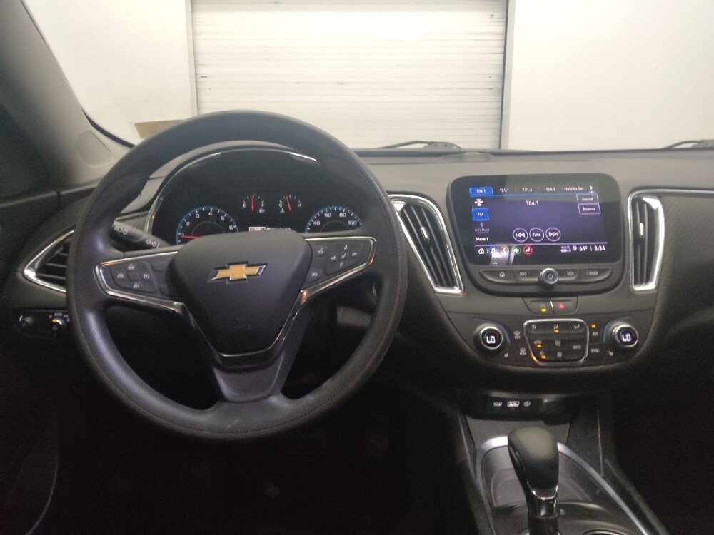 2021 Chevrolet Malibu in Stone Mountain, GA 30083 - 18136089 22