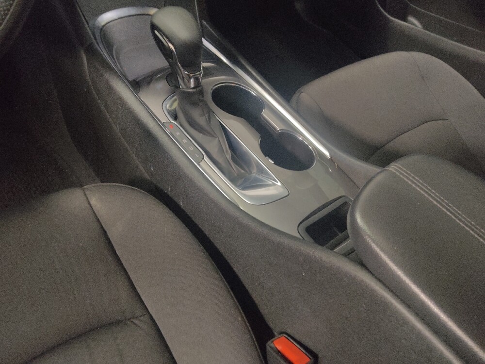 2021 Chevrolet Malibu in Stone Mountain, GA 30083 - 18136089 26