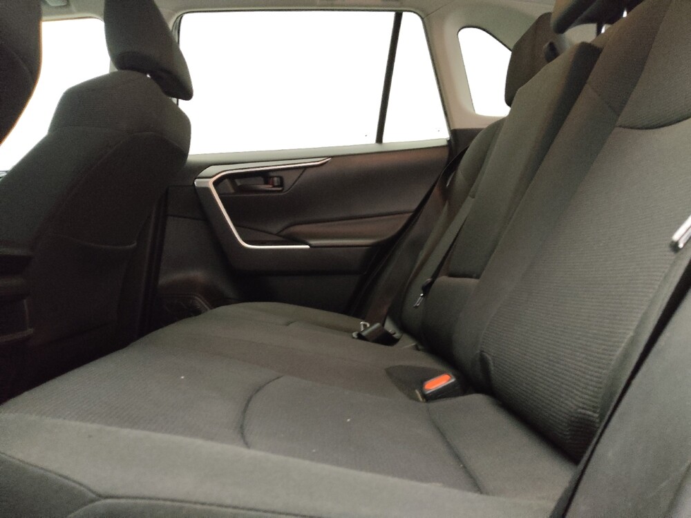 2020 Toyota RAV4 in Arlington, TX 76011 - 18136101 18