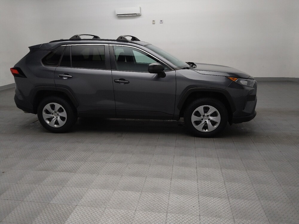 2020 Toyota RAV4 in Arlington, TX 76011 - 18136101 11