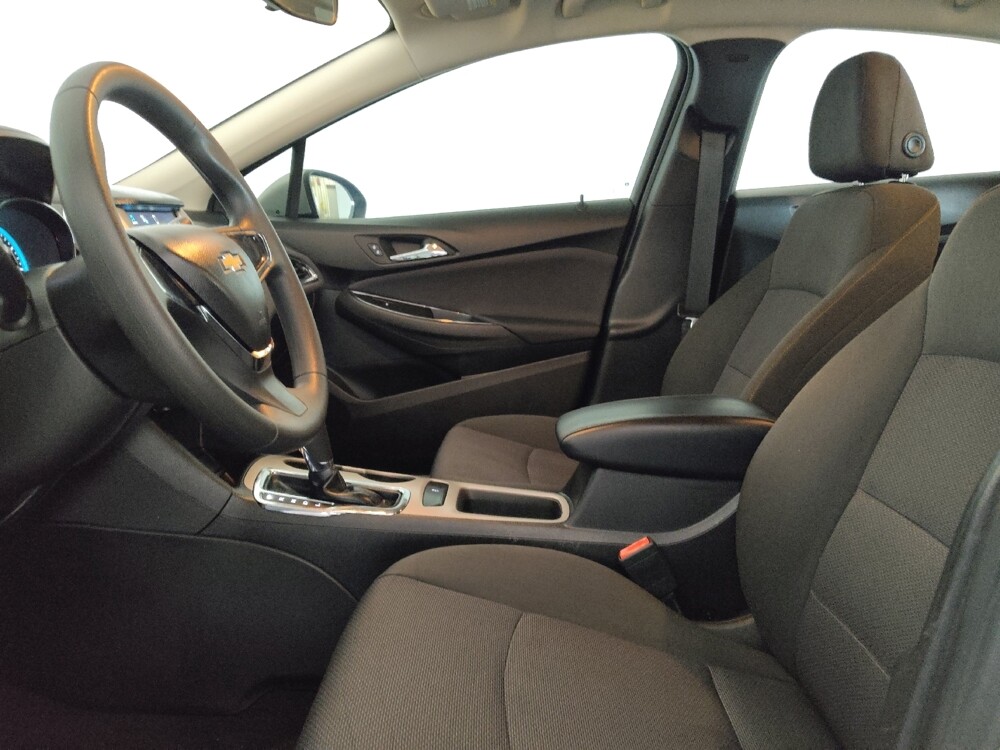 2018 Chevrolet Cruze in Lewisville, TX 75067 - 18136106 17