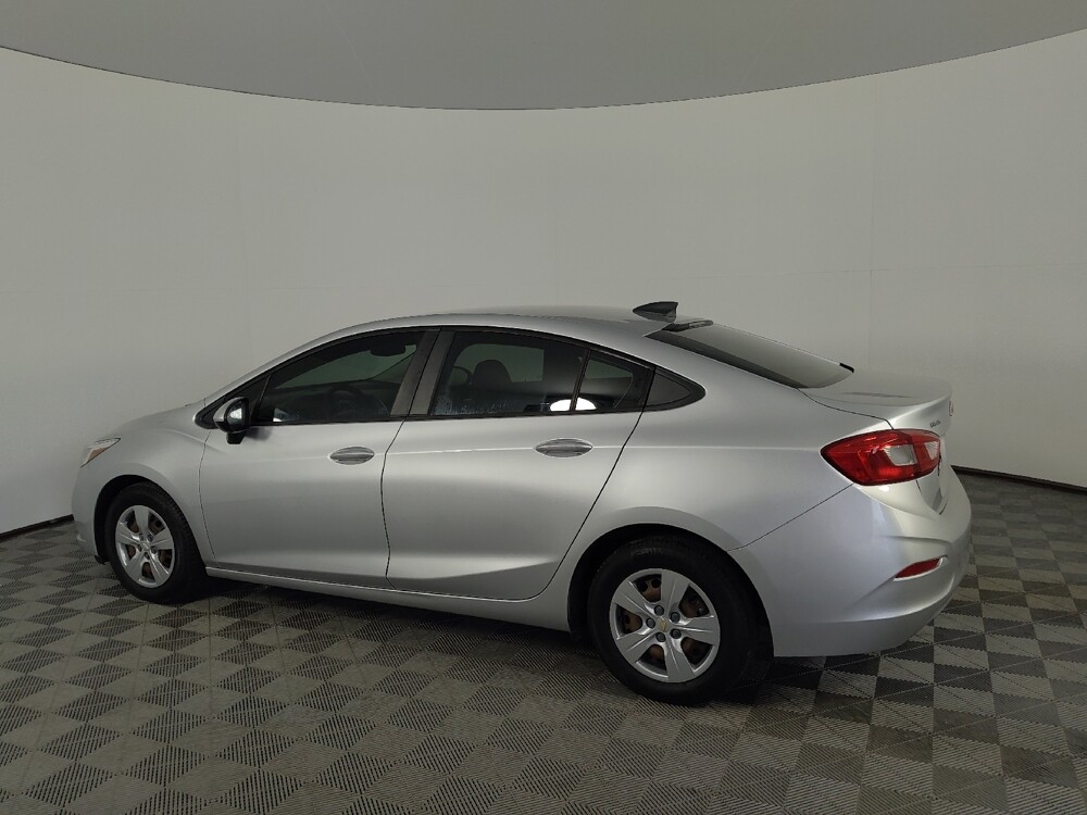 2018 Chevrolet Cruze in Lewisville, TX 75067 - 18136106 3