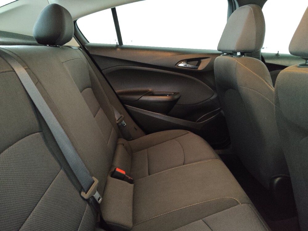 2018 Chevrolet Cruze in Lewisville, TX 75067 - 18136106 19