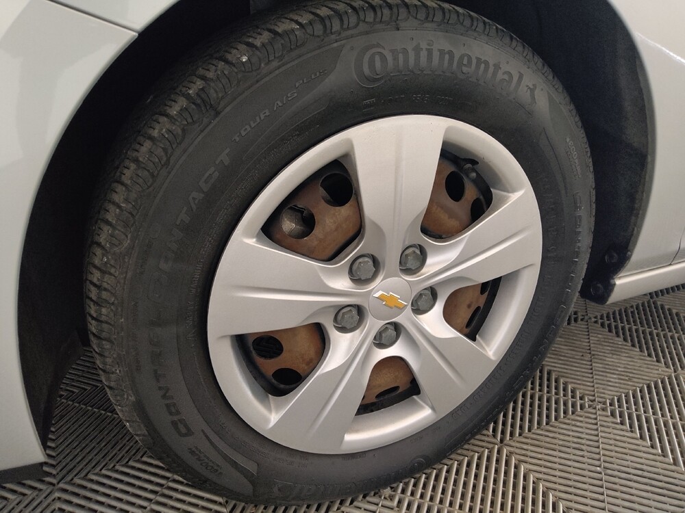 2018 Chevrolet Cruze in Lewisville, TX 75067 - 18136106 31