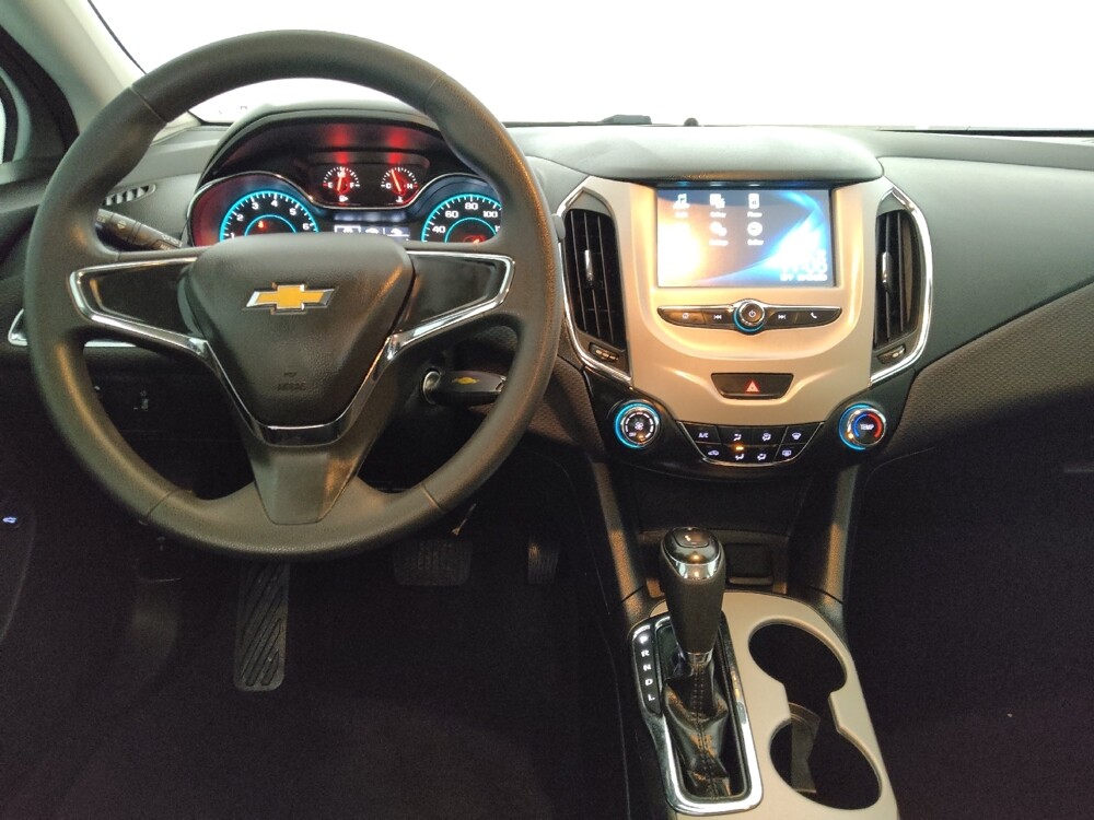 2018 Chevrolet Cruze in Lewisville, TX 75067 - 18136106 22