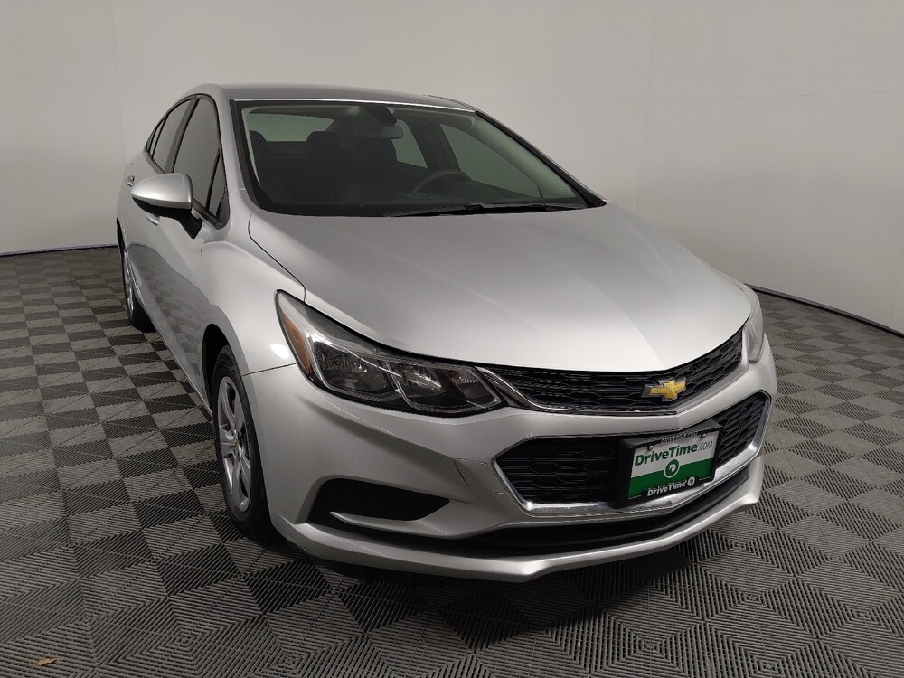 2018 Chevrolet Cruze in Lewisville, TX 75067 - 18136106 13