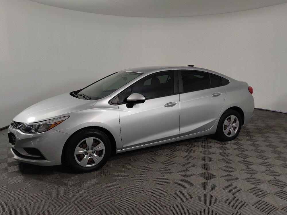 2018 Chevrolet Cruze in Lewisville, TX 75067 - 18136106 2