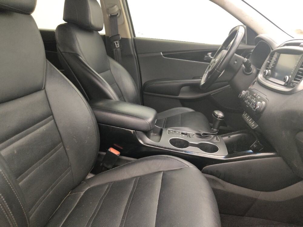 2017 Kia Sorento in Clearwater, FL 33764 - 18136119 21