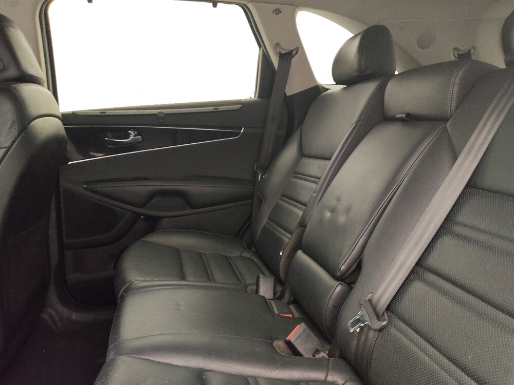 2017 Kia Sorento in Clearwater, FL 33764 - 18136119 18