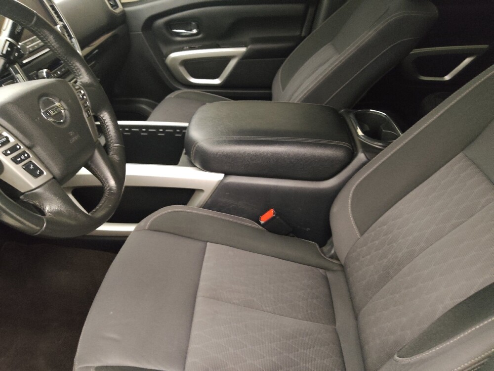 2021 Nissan Titan in Clearwater, FL 33764 - 18136126 17