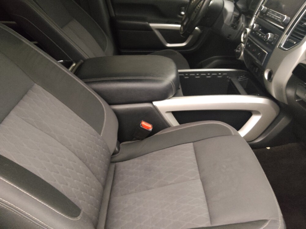 2021 Nissan Titan in Clearwater, FL 33764 - 18136126 21