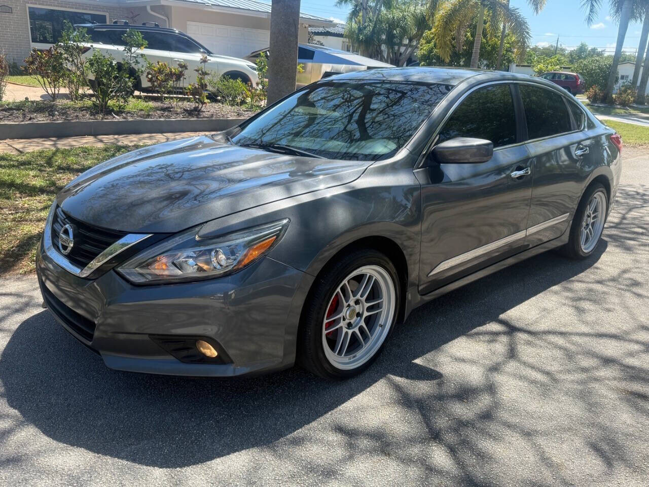 2016 Nissan Altima in Hollywood, FL 33023-1906 - 18136133 4