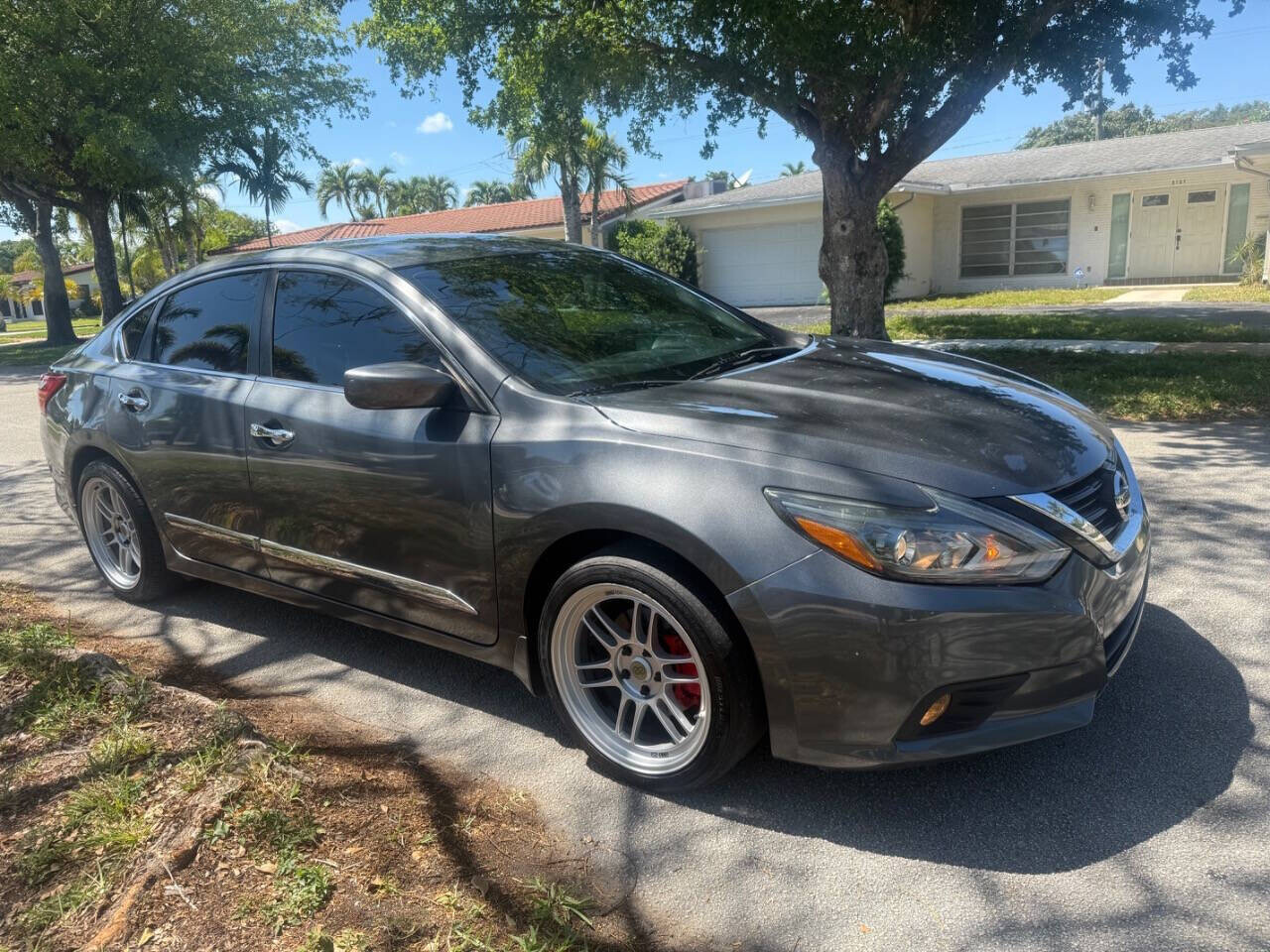 2016 Nissan Altima in Hollywood, FL 33023-1906 - 18136133 11