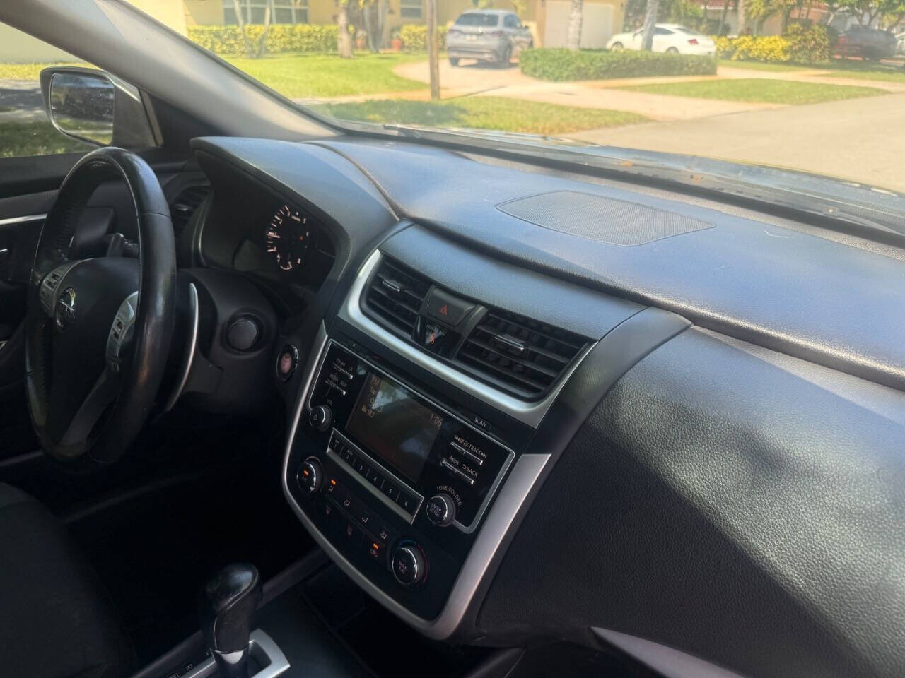 2016 Nissan Altima in Hollywood, FL 33023-1906 - 18136133 21