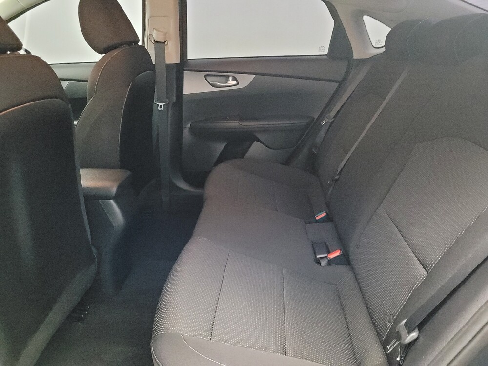 2019 Kia Forte in Jacksonville, FL 32210 - 18136136 18