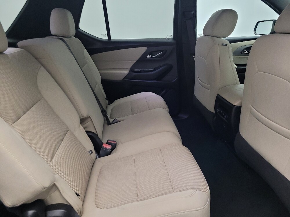 2023 Chevrolet Traverse in Lauderdale Lakes, FL 33313 - 18136137 19