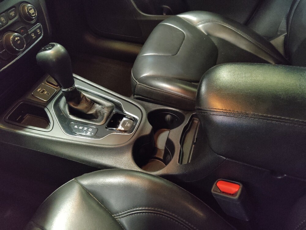 2019 Jeep Cherokee in Salem, VA 24153 - 18136141 26