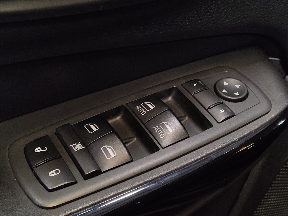 2019 Jeep Cherokee in Salem, VA 24153 - 18136141 27