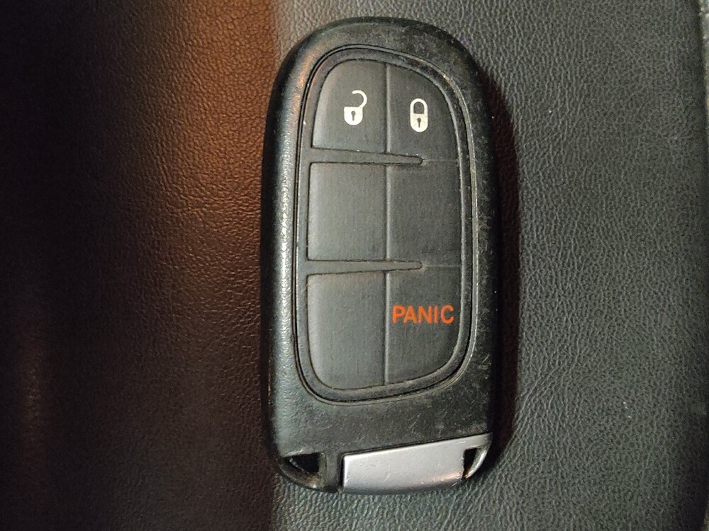 2019 Jeep Cherokee in Salem, VA 24153 - 18136141 32