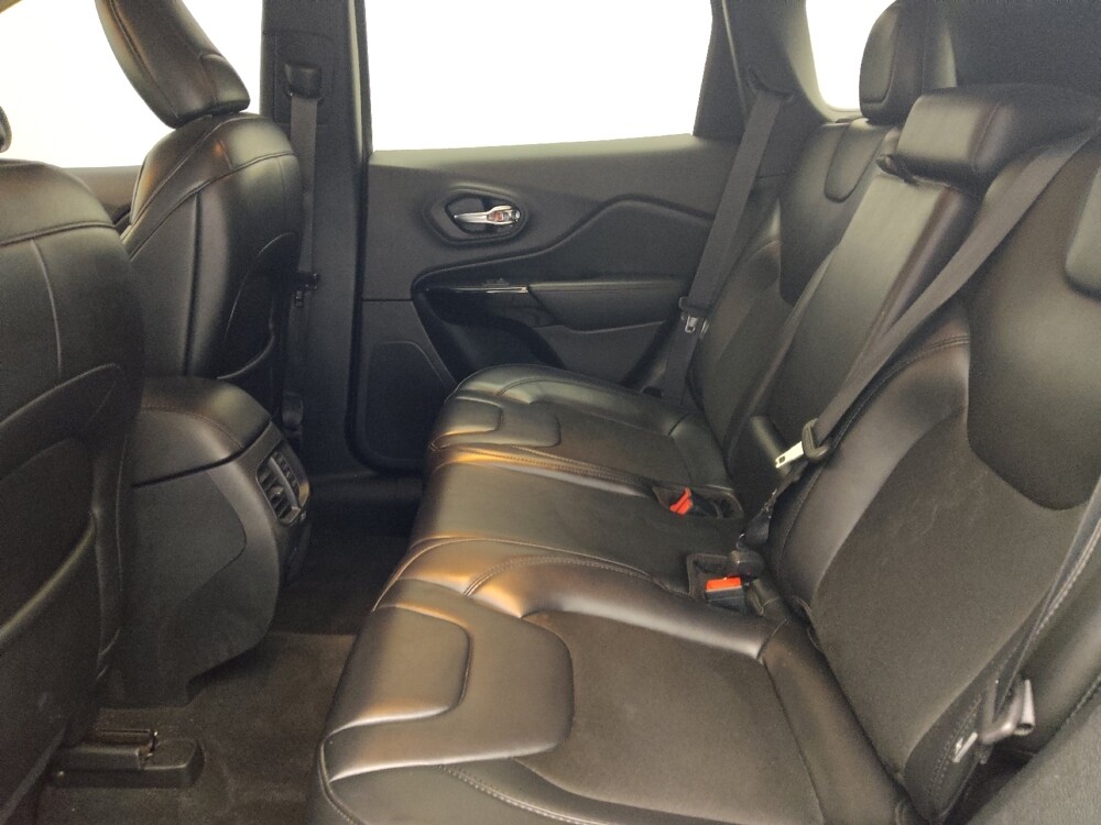 2019 Jeep Cherokee in Salem, VA 24153 - 18136141 18