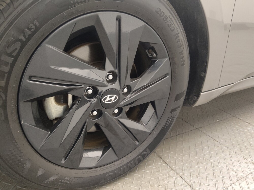2023 Hyundai Elantra in Wilmington, NC 28405 - 18136143 31