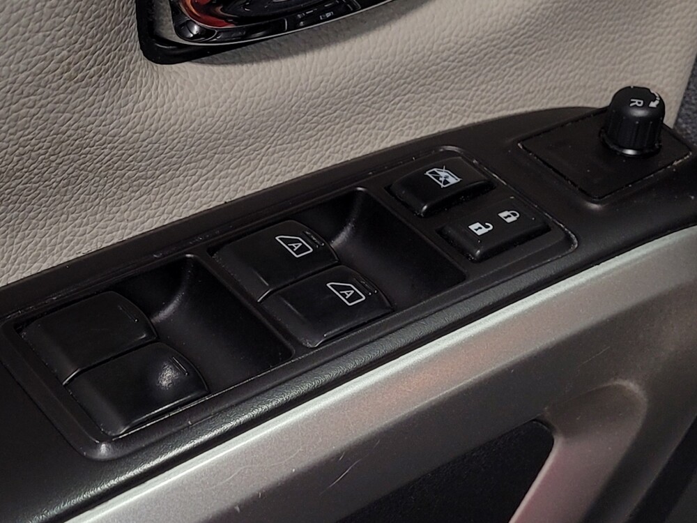 2021 Nissan Titan in Orlando, FL 32808 - 18136145 27
