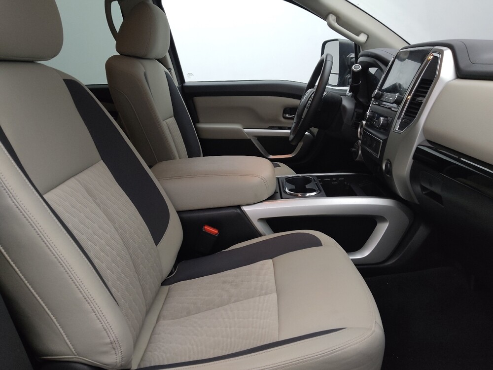 2021 Nissan Titan in Orlando, FL 32808 - 18136145 21