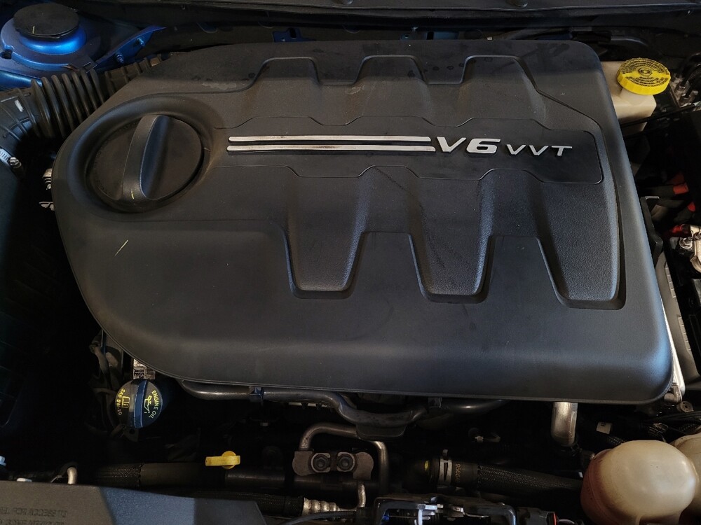 2020 Jeep Cherokee in Lauderdale Lakes, FL 33313 - 18136149 30