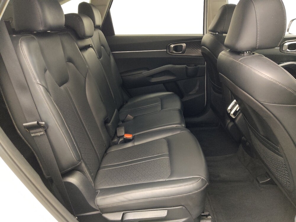 2021 Kia Sorento in Salem, VA 24153 - 18136150 19