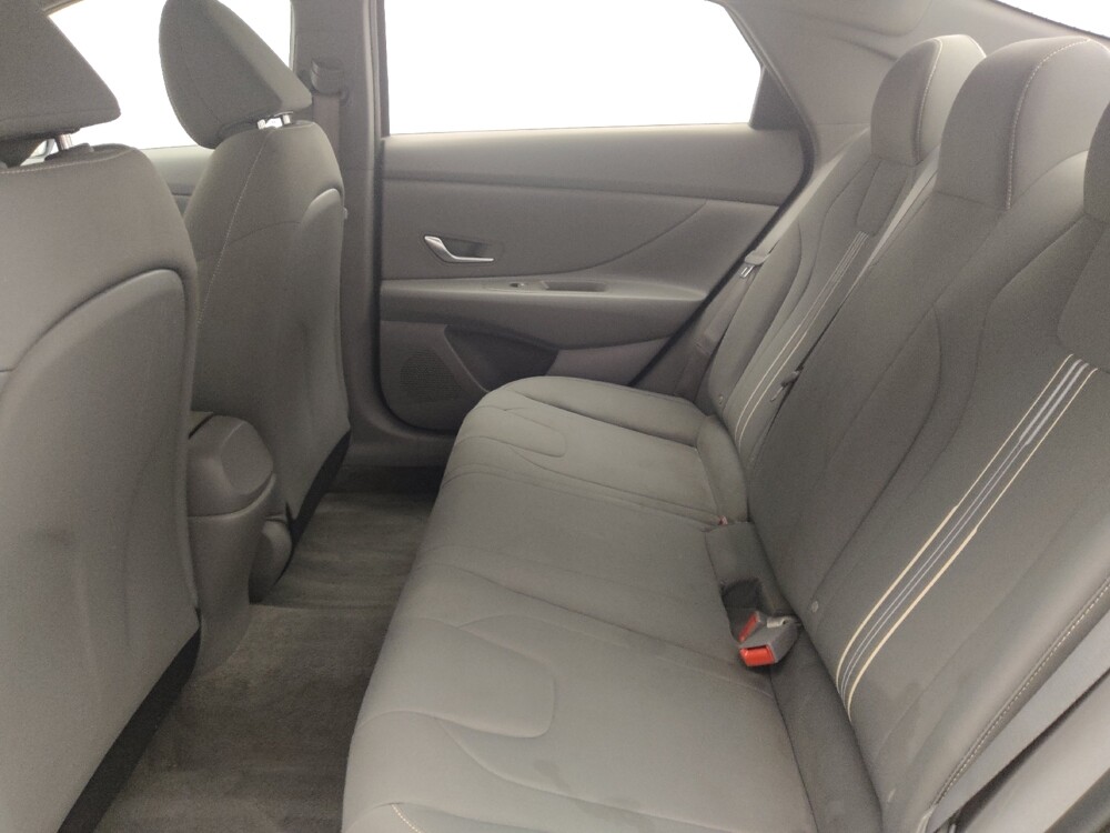 2023 Hyundai Elantra in Orlando, FL 32808 - 18136158 18