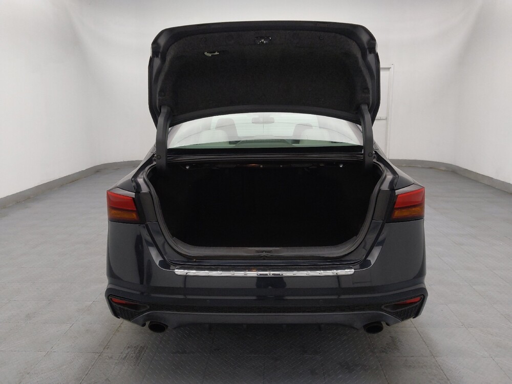 2020 Nissan Altima in Salem, VA 24153 - 18136162 29