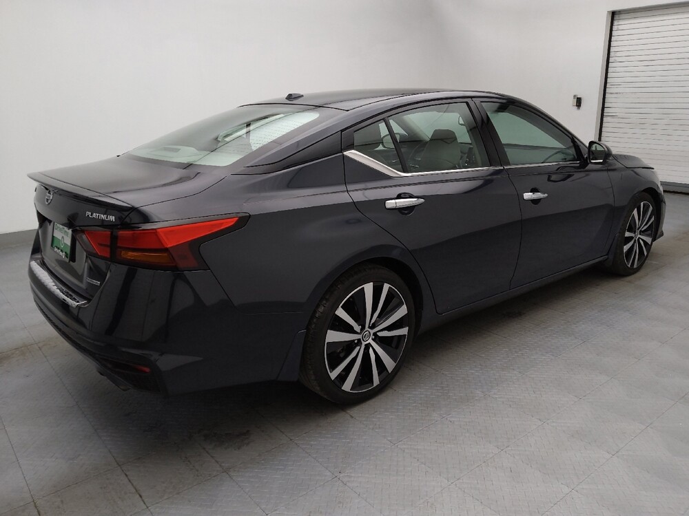2020 Nissan Altima in Salem, VA 24153 - 18136162 10